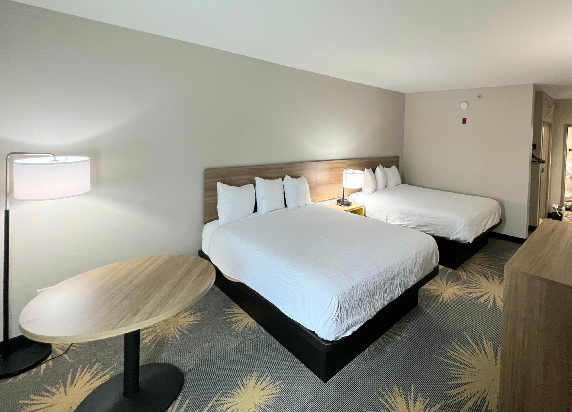 Days Inn By Wyndham Laplace- New Orleans Exterior foto